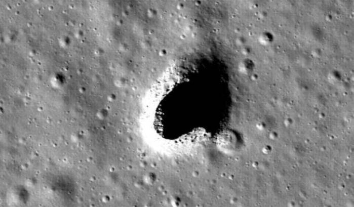 Scoperta sulla Luna una caverna che potrebbe ospitare una base scientifica
