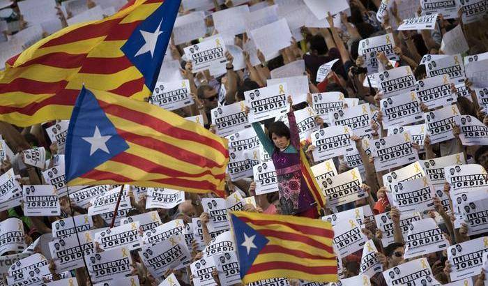 Barcellona prepara la controffensiva: giovedì decide come rispondere al governo