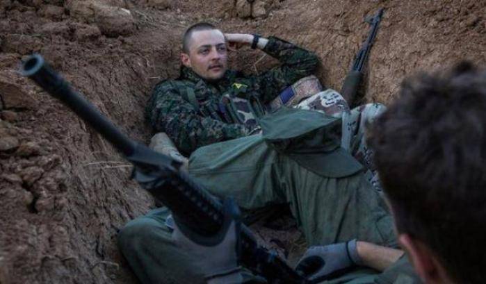 Ha liberato Raqqa con i curdi: è morto Jac Holmes il combattente inglese delle Ypg