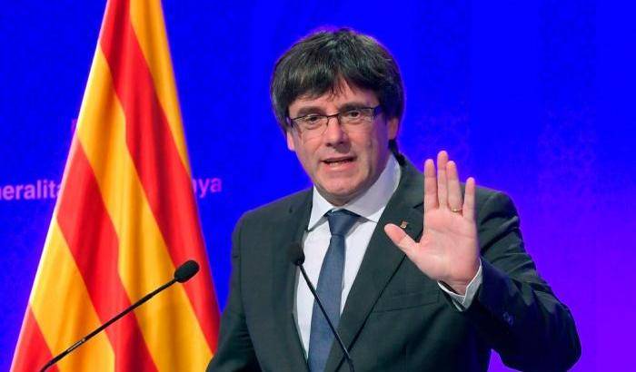 Puigdemont: elezioni per evitare una Catalogna commissariata