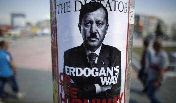 0004B6BE-caricatura-di-erdogan Caricatura di Erdogan
