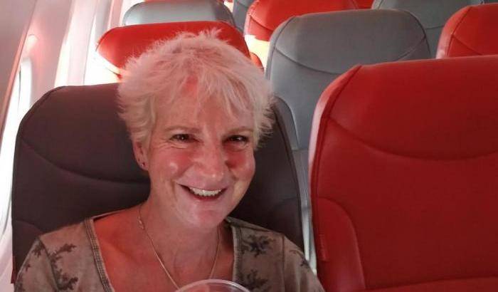Il sogno che diventa realtà: sola passeggera di un volo da Glasgow a Creta