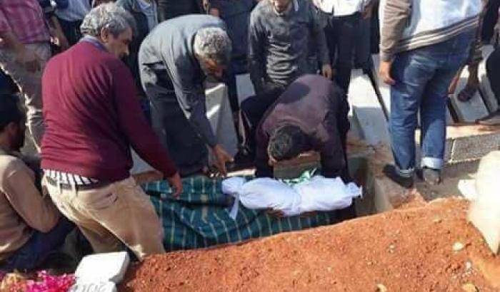 L'aviazione egiziana bombarda Derna, 15 morti tra cui 8 bambini
