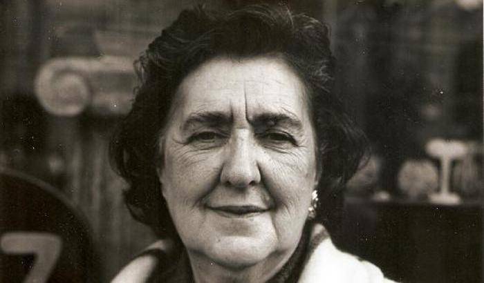 Otto anni senza Alda Merini: la più grande poetessa della Porta accanto