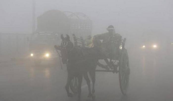 Lo smog assedia il nord dell'India ed il Pakistan: polveri sottili alle stelle