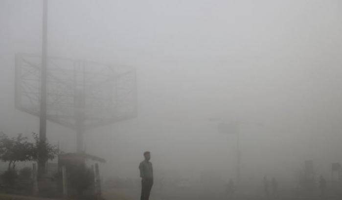 New Delhi nello smog
