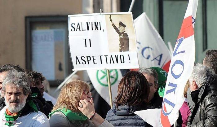 Liberazione, Salvini accomuna nazisti e ebrei: i morti non hanno colore
