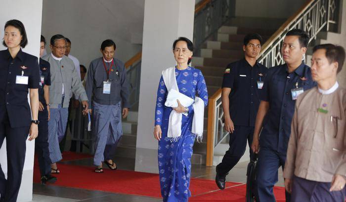 Oxford ritira un riconoscimento ad Aung Suu Kyi: non ha difeso i Rohingya