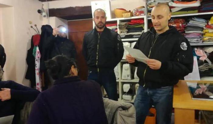 0004BF86-esponenti-del-veneto-fronte-skinheads-a-como Esponenti del Veneto Fronte Skinheads a Como