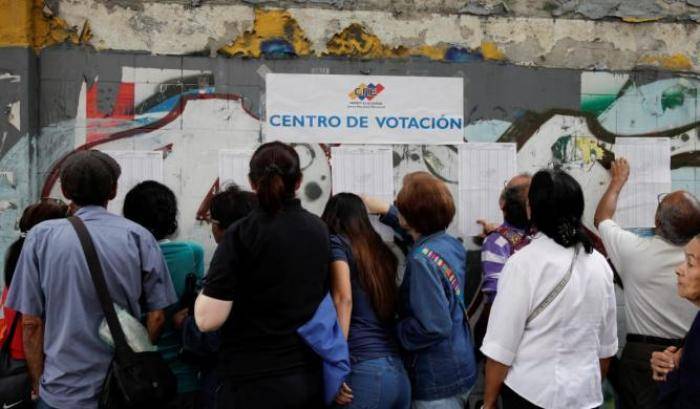 Venezuelani al voto
