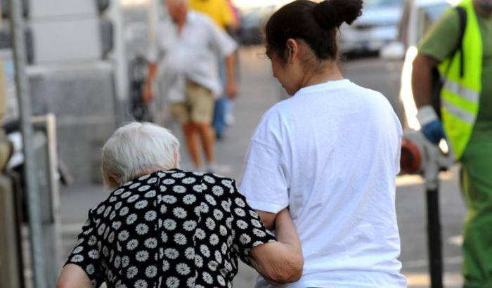 L'Italia invecchia, il welfare non avanza: l'allarme da Confcoperative