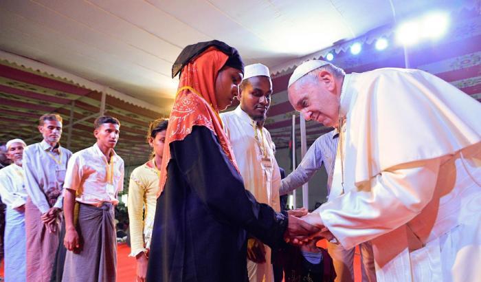 Papa Francesco: "Gesù Cristo oggi si chiama Rohingya"
