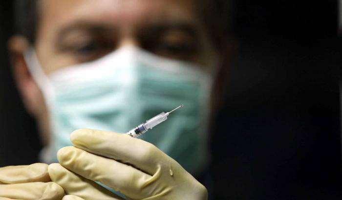 Allarme di Federfarma: mancano i vaccini per l'influenza stagionale in farmacia