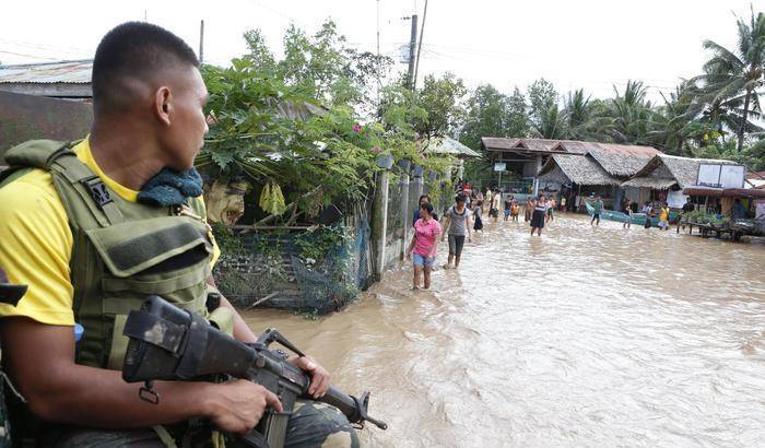 Filippine: oltre 200 morti per la tempesta tropicale che ha colpito l'isola di Mindanao