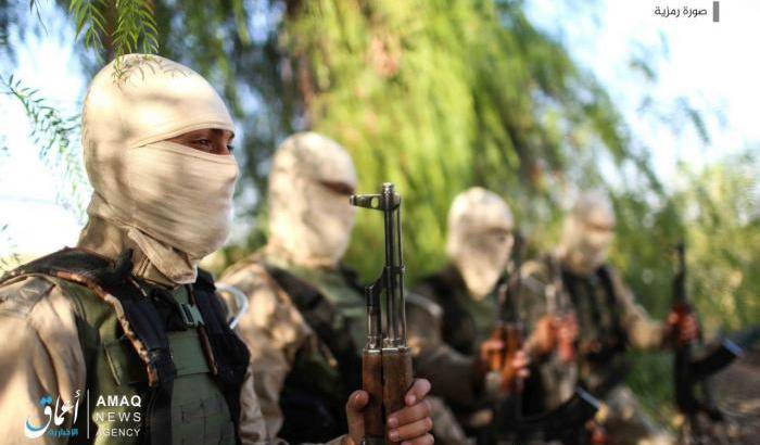 Gli 007: 300 jihadisti britannici nascosti in Turchia pronti a tornare in Europa
