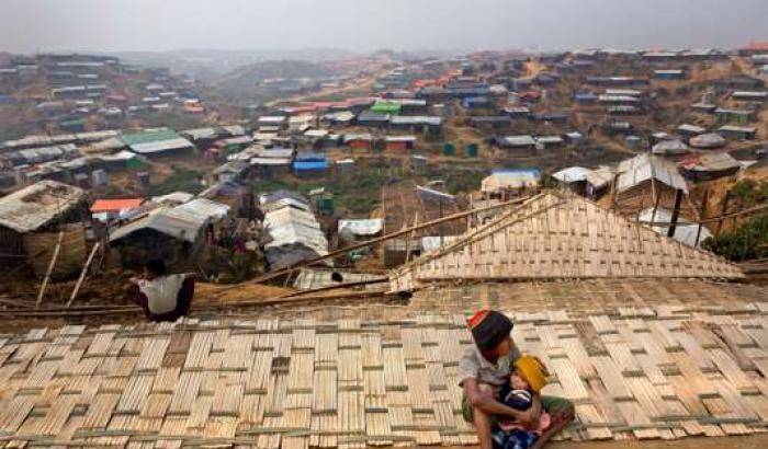 Il campo profughi di Balukhali in Bangladesh
