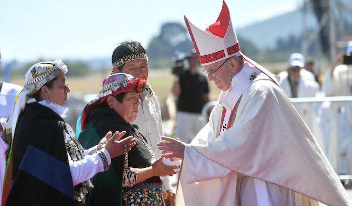 Il Papa si schiera con i Mapuche, i nativi americani oppressi e depredati