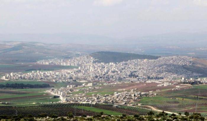 Una panoramica della città di Afrin