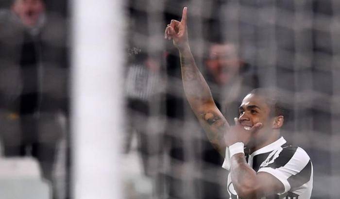 Douglas Costa