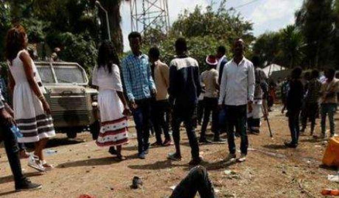 La polizia spara sui manifestanti a Waldiya