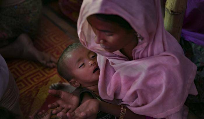 Una rifugiata rohingya