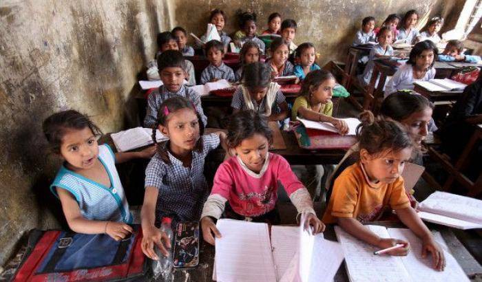 India, 12enne schiaffeggiata 168 volte per non aver finito i compiti a casa