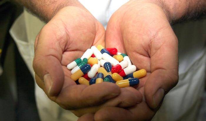 L'Oms lancia l'allarme: 500mila casi di infezioni resistenti agli antibiotici
