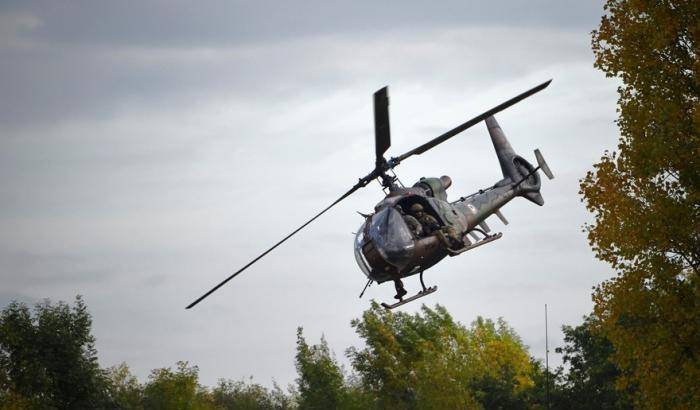 Francia: si scontrano due elicotteri dell'Esercito, cinque morti