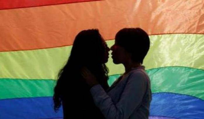 Bermuda, aboliti i matrimoni gay, ma rimangono le unioni civili.