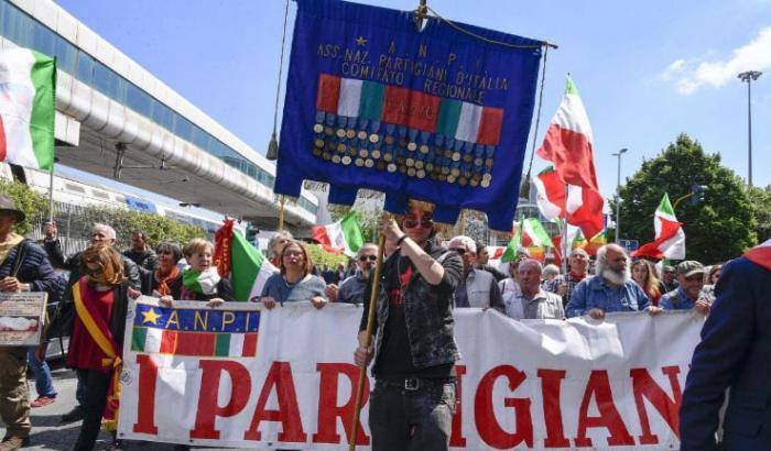 L'Anpi solidarizza con Mattarella: coperti di insulti dagli squadristi del web