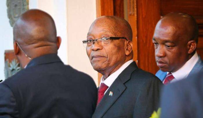 Crisi in Sud Africa: l'Anc chiede a Jacob Zuma di dimettersi, ma lui resiste
