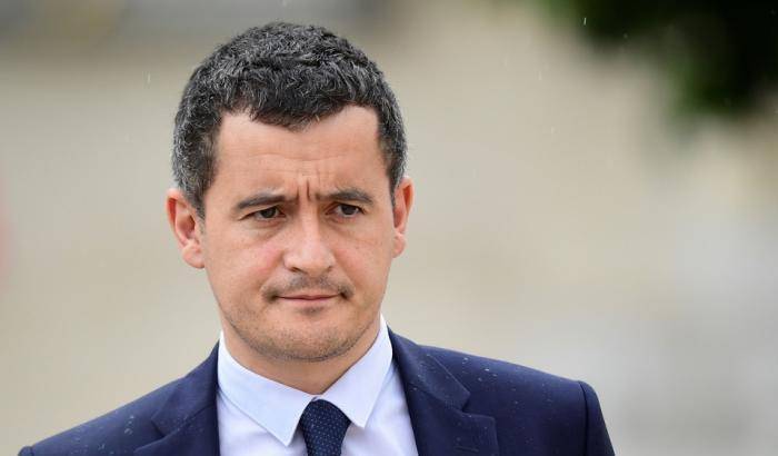Il ministro del Bilancio francese Darmanin si difende dall'accusa di violenza sessuale