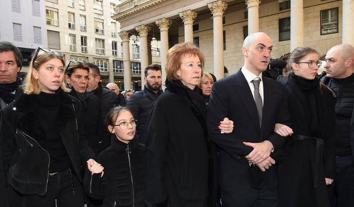 Al funerale di Moratti il mondo della politica e dello sport