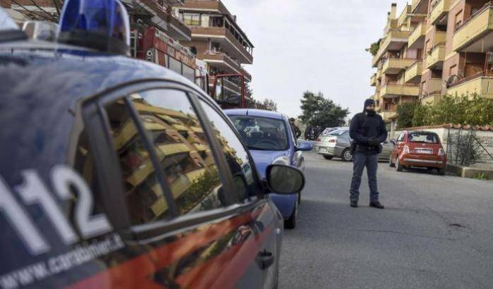 Carabiniere spara alla moglie, uccide le due figlie e si toglie la vita