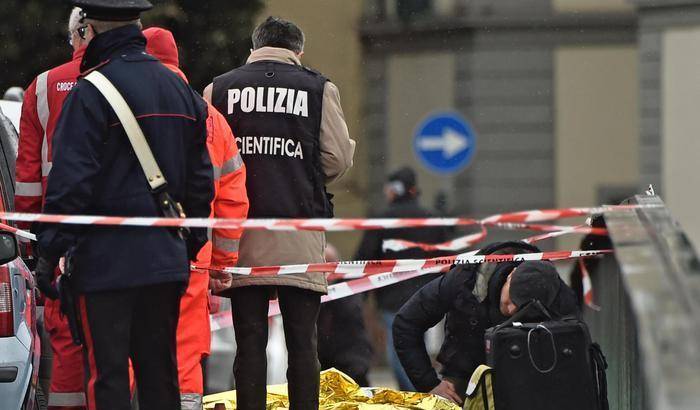 Firenze: spara e uccide a freddo un passante africano. Arrestato
