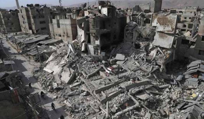 Assad riprende il controllo di Douma: l'intera Ghouta strappata ai ribelli