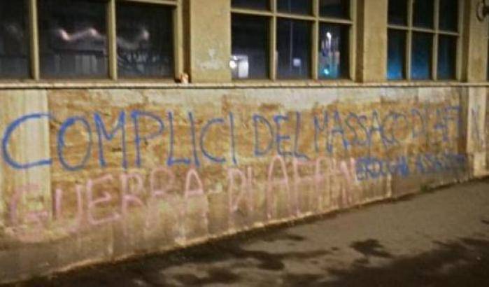 Torino, scritte su muri pro Afrin: "Italia complice, Erdogan assassino".