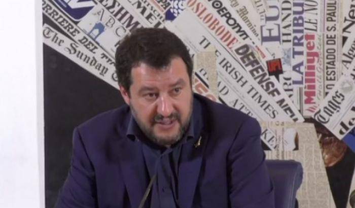 Salvini: "Aperti a proposte di governo con tutti, tranne che con il Pd"