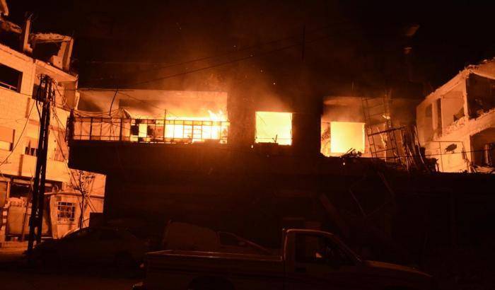 Orrore in Siria, 37 civili bruciati vivi a Ghouta est