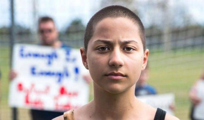 Emma, simbolo dei giovani contro le armi: nel mirino dell'estrema destra