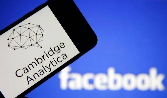 Zuckerberg: sono 87 milioni gli utenti spiati da Cambridge Analytica