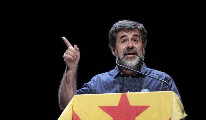 Puigdemont ripropone Sanchez presidente della Generalitat: ma è in carcere preventivo