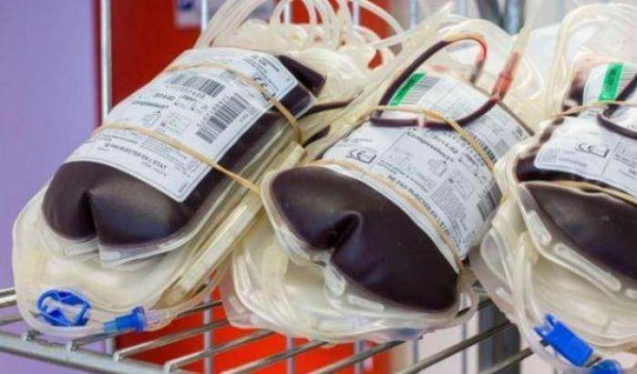 Costrinse un testimone di Geova a fare una trasfusione: medico condannato