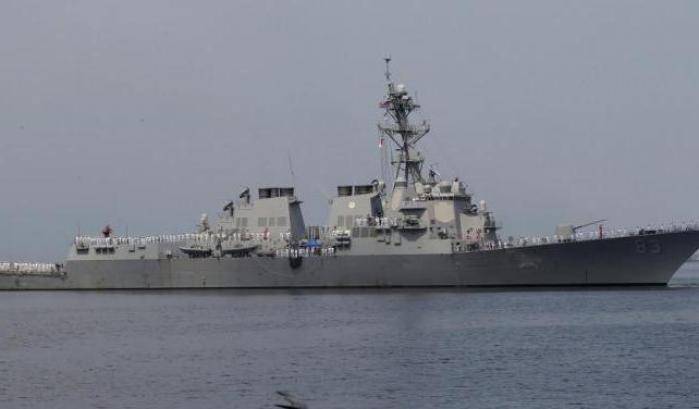 Trump: "Agiremo presto" e manda una nave da guerra verso la Siria