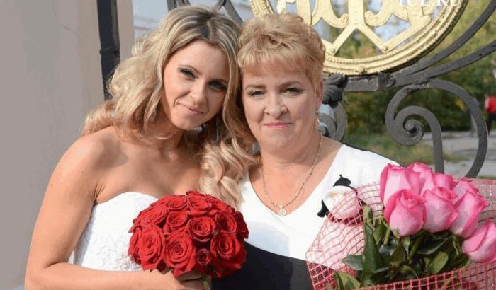Ekaterina Fedyaeva, il giorno del matrimonio con la mamma