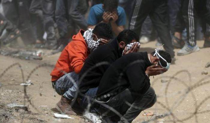 Gaza, Israele spara ancora sulla folla: 528 manifestanti feriti, 12 gravi
