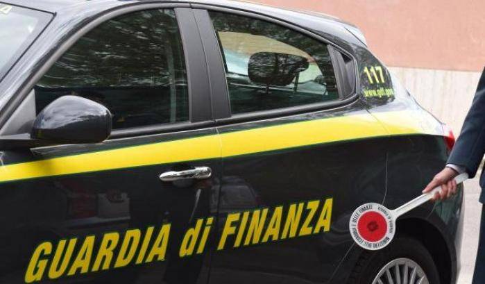 0004DF7B-guardia-di-finanza Guardia di finanza