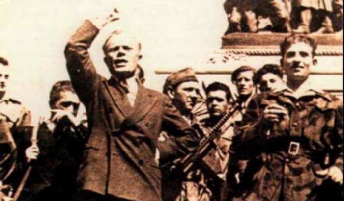 Attacco post-fascista al 25 aprile: "Niente Bella Ciao e dedichiamolo ai morti di Covid"