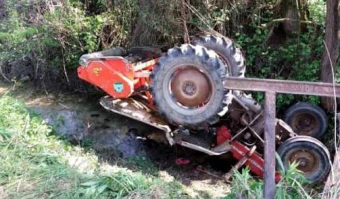 Tragedia nel piacentino, bambino di 5 anni muore schiacciato da un trattore