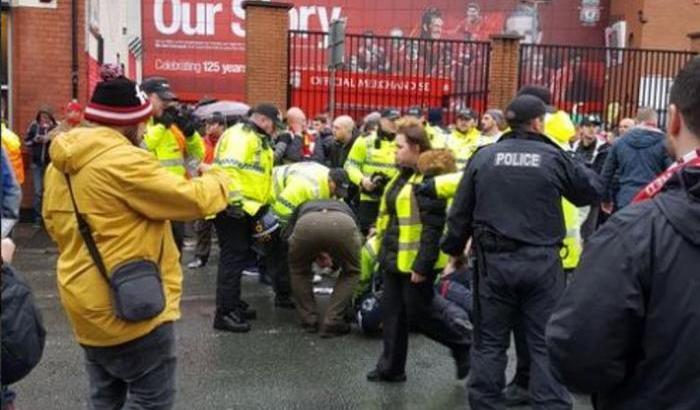 Ultras violenti a Liverpool: ecco quali sono i rischi per la Roma